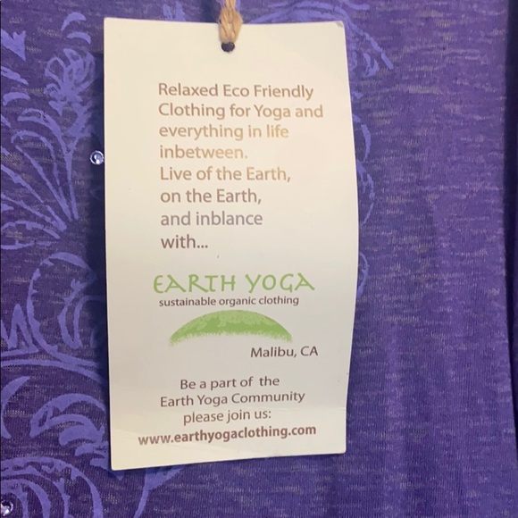 Large Earth Yoga long sleeve - Picture 4 of 4